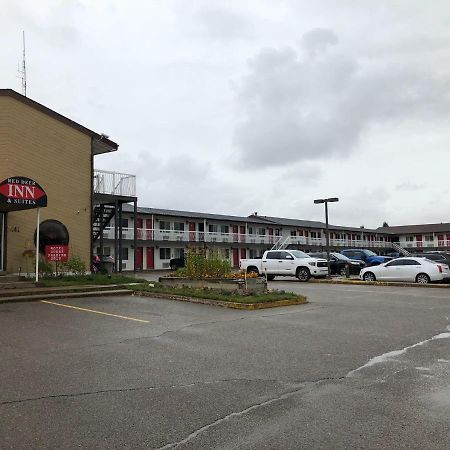 Red Deer Inn & Suites Extérieur photo