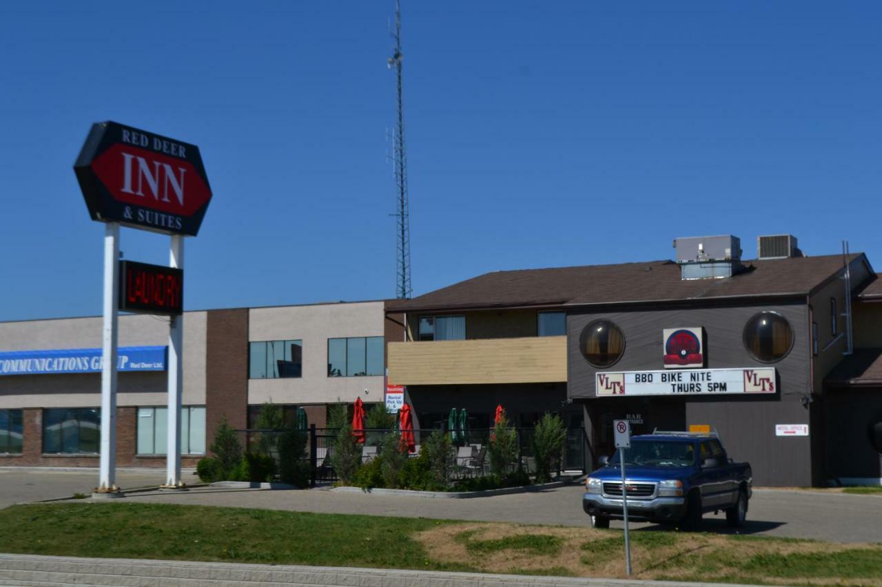 Red Deer Inn & Suites Extérieur photo